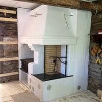 Avotakka tuvan muurissa