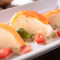 Mozzarella balls w/Salmon