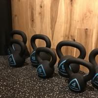 ダンベル、ケトルベル