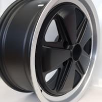 FUCHS replica, 18x8, Suit 993 on