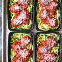 Zoodles w. Turkey Meatballs