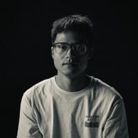 Camera Assist .  Tong