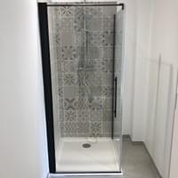 Bac de douche avec colonne grohe