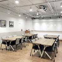 思博客會議教室民生館-C教室分組型桌椅內部照片