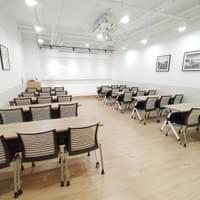 思博客會議教室-C教室講座型桌椅內部照片