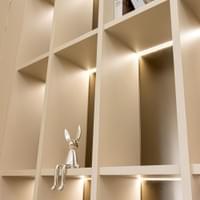 高雄木工裝潢完工照片｜客廳木作展示架