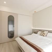 高雄木工裝潢完工照片｜臥室和木作門