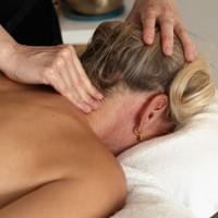 Massage nuque bol tibétain