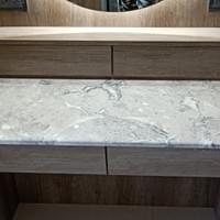 雅典娜灰大理石化妝台面