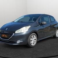 PEUGEOT 208 1.4 HDI - 3 490 €