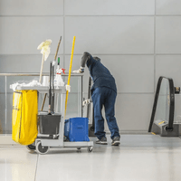 手扶梯清潔作業