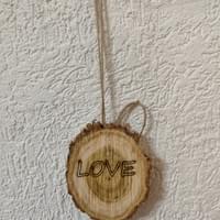 Dimensions: d7-11 T- 2 cm.