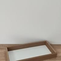 Dimenzije: 35 × 17 × 4 cm.