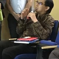 Ketua Umum ICSA, Hardijanto Saroso, pun turut aktif menyampaikan pertanyaan.