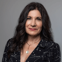 Debbie Solaris