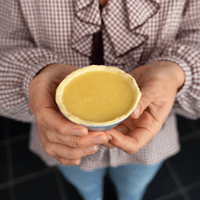 Pastel de Nata preparation 