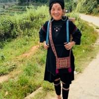 A woman in indeginous clothes I met during a walk. She was kind enough to pose. Most people wore indigenous clothes.