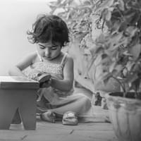 Innocence under the shades