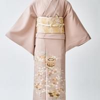 色留袖９　44000円　身長160cmまで