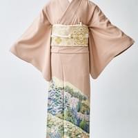 色留袖７　44000円　身長170cmまで