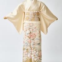 色留袖１８　44000円　身長175cmまで