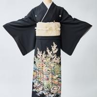 黒留袖２７　66000円　身長165cmまで