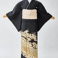 黒留袖３５　66000円　身長170cmまで
