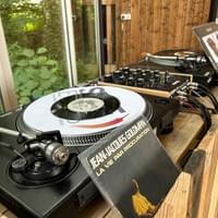 Tourne disque avec vinyle Spice Events