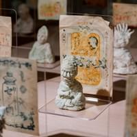 Hyakuyaku Evil Dust, 2020-21, medicine bag, eraser shavings, resin