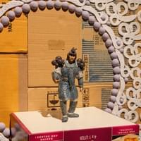 Romance Tumulus, 2019, cardboard boxes, eraser shavings, resin, short story, music: Mariya Takeuchi, Kenka Wo Yamete(orgel ver.)