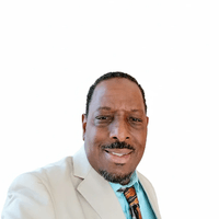 Ivan Ross is a dedicated U.S. Navy Veteran, chef, and visionary entrepreneur committed to translating complex technologi