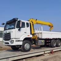 Straight arm crane truck