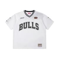 BULLS V NECK TEE