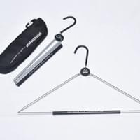 TRAVEL HANGER