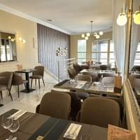 salle étage Ayothaya café