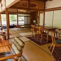 縁側の東側からのビュー