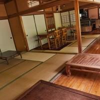 縁側から和室のビュー