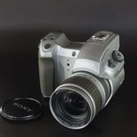 Sony Cyber-shot DSC-D700