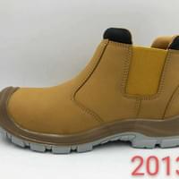 WORLDPOLO  纖維頭底片， 全鞋非金屬製造，PU底可防靜電，防油(機場適用)