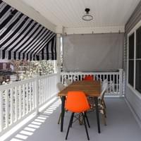 Ocean breezes while you dine