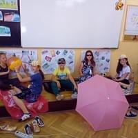 Mission: Meteorologist - Role-playing presentation of the weather forecast and the weekend activities