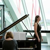 Aoife O'Sullivan (piano), Gemma Ní Bhriain ©Kip Carroll