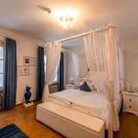 Zimmer 202 Schlafzimmer