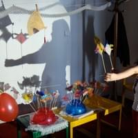 Fabriquer et tester des marionnettes à ombre colorée