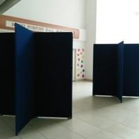 Full Height panels in "T" shape configuration