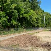 大谷自治会長様、地区リーダー、地元の皆様のご尽力を賜り、イノシシ対策ワイヤーメッシュ柵が釈王寺方面農面道路沿い、及びその周辺に設置されました。