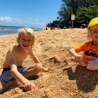 Don't get sand in the cast! - Makua Beach