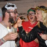 A bit of lippy should do it - Alameda