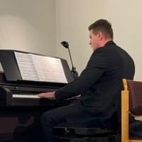 Schon eher virtuos: Abiturient am Klavier