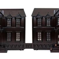 2011 Dollhouses shown with simple connector